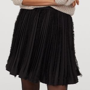 New with Tag H & M Black Pleated Skirt